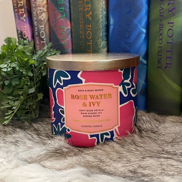 Candle - Picture 1 of 3